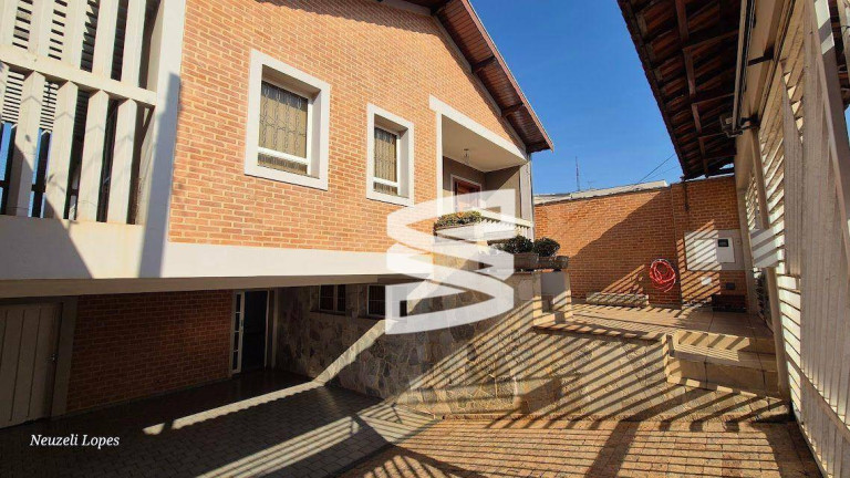 Imagem Casa com 3 Quartos à Venda, 224 m² em Jardim Brasília - Piracicaba Imagem Casa com 3 Quartos à Venda, 224 m² em Jardim Brasília - Piracicaba