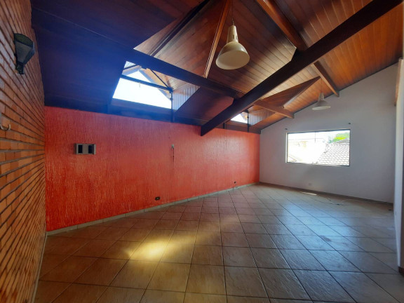 Imagem Casa com 4 Quartos para Alugar, 250 m² em Independência - Taubaté Imagem Casa com 4 Quartos para Alugar, 250 m² em Independência - Taubaté