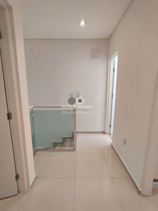 Imagem Casa de Condomínio com 3 Quartos à Venda, 92 m²