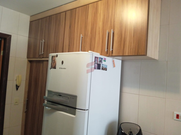 Imagem Casa com 3 Quartos à Venda, 149 m² em Santa Cândida - Curitiba
