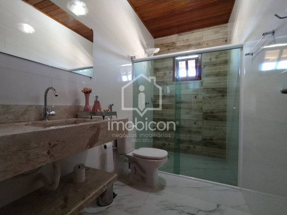 Imagem Casa com 3 Quartos à Venda, 300 m² em Ayrton Senna - Vitória Da Conquista Imagem Casa com 3 Quartos à Venda, 300 m² em Ayrton Senna - Vitória Da Conquista