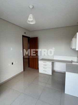 Imagem Casa com 3 Quartos à Venda, 260 m² em Cidade Universitária - Petrolina Imagem Casa com 3 Quartos à Venda, 260 m² em Cidade Universitária - Petrolina