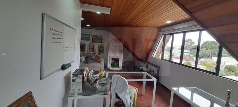 Imagem Sobrado com 3 Quartos à Venda, 147 m² em Bom Retiro - Curitiba Imagem Sobrado com 3 Quartos à Venda, 147 m² em Bom Retiro - Curitiba