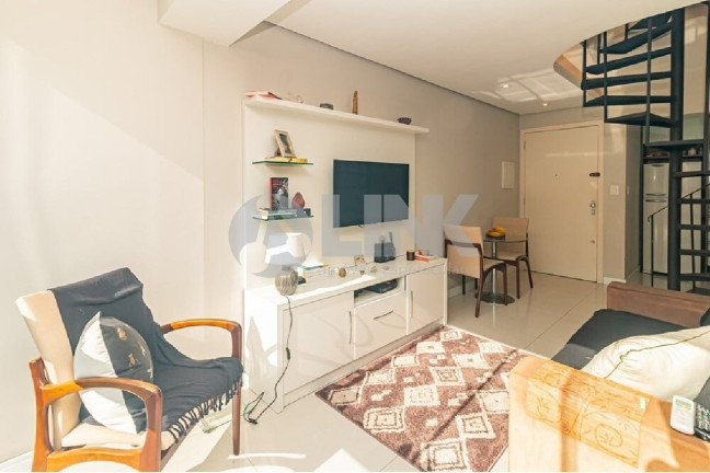 Imagem Imóvel com 1 Quarto à Venda, 80 m² em Bela Vista - Porto Alegre Imagem Imóvel com 1 Quarto à Venda, 80 m² em Bela Vista - Porto Alegre