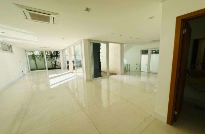 Imagem Casa com 4 Quartos à Venda, 365 m² em Jardim Petrópolis - São Paulo Imagem Casa com 4 Quartos à Venda, 365 m² em Jardim Petrópolis - São Paulo