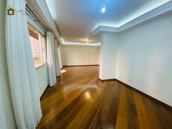 Apartamento com 4 Quartos à Venda, 200 m²