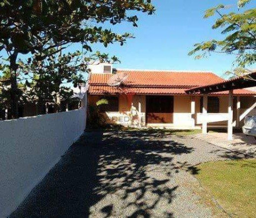 Imagem Casa com 3 Quartos à Venda, 423 m² em Armação - Penha