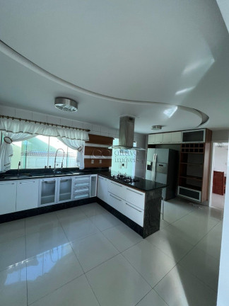 Imagem Casa com 3 Quartos à Venda, 1 m² em Lagoa - Macaé