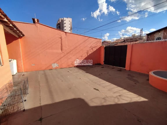 Imagem Casa com 3 Quartos à Venda, 277 m² em Mercês - Uberaba Imagem Casa com 3 Quartos à Venda, 277 m² em Mercês - Uberaba