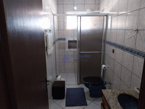 Imagem Sobrado com 3 Quartos à Venda, em Centro - Penha Imagem Sobrado com 3 Quartos à Venda, em Centro - Penha