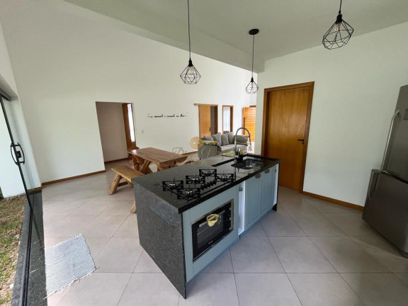 Imagem Casa com 3 Quartos à Venda, 121 m² em Vargem Grande - Teresópolis