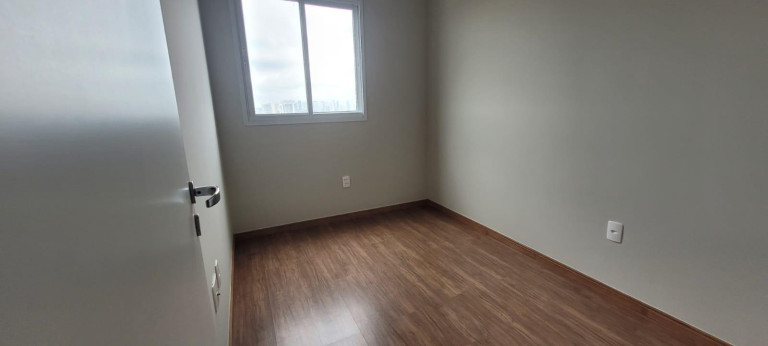 Imagem Apartamento com 2 Quartos à Venda, 87 m² em Inglaterra - Londrina