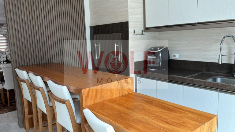 Imagem Casa com 3 Quartos à Venda, 309 m² em Santa Felicidade - Curitiba