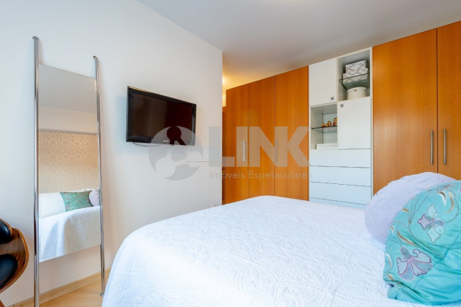 Imagem Apartamento com 2 Quartos à Venda, 81 m² em Auxiliadora - Porto Alegre Imagem Apartamento com 2 Quartos à Venda, 81 m² em Auxiliadora - Porto Alegre