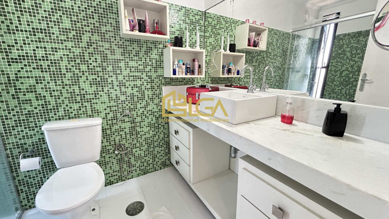 Imagem Apartamento com 3 Quartos à Venda, 132 m² em Embaré - Santos