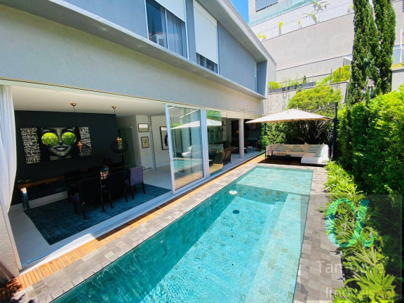Casa com 4 Quartos à Venda, 400 m² em Tamboré - Santana De Parnaíba