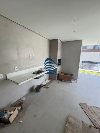 Imagem Imóvel com 4 Quartos à Venda, 220 m² em Abrantes - Camacari