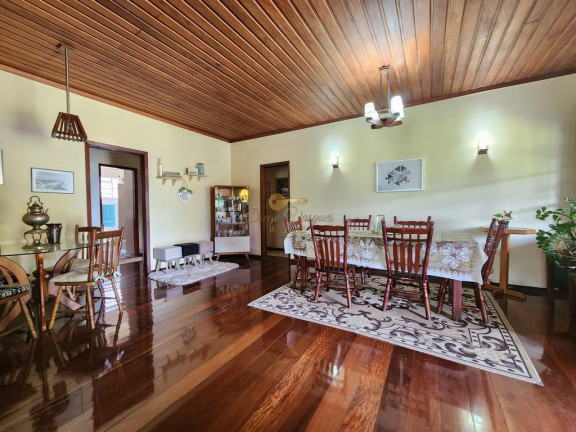 Imagem Casa com 4 Quartos à Venda, 192 m² em Quinta Da Barra - Teresópolis Imagem Casa com 4 Quartos à Venda, 192 m² em Quinta Da Barra - Teresópolis