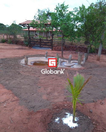 Imagem Imóvel com 2 Quartos à Venda, 2.750 m² em Bocaiuva - Montes Claros
