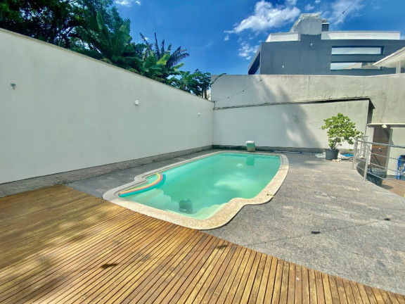 Imagem Casa com 3 Quartos à Venda, 341 m² em Pedra Branca - Palhoça Imagem Casa com 3 Quartos à Venda, 341 m² em Pedra Branca - Palhoça