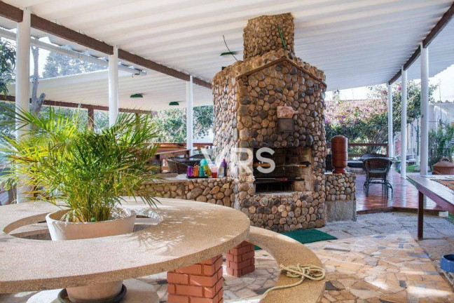 Imagem Casa com 16 Quartos à Venda, 1.800 m² em Iucas - Teresópolis Imagem Casa com 16 Quartos à Venda, 1.800 m² em Iucas - Teresópolis