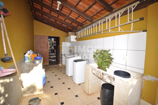 Imagem Casa com 4 Quartos à Venda, 220 m² em Ceilândia - Brasília