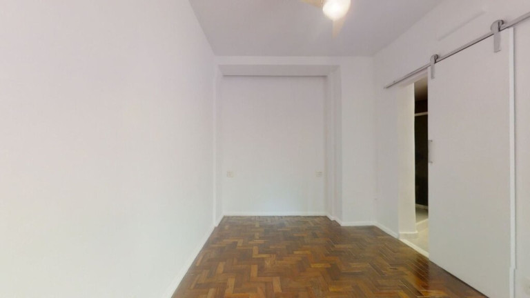 Imagem Imóvel com 2 Quartos à Venda, 92 m² em Lagoa - Rio De Janeiro Imagem Imóvel com 2 Quartos à Venda, 92 m² em Lagoa - Rio De Janeiro