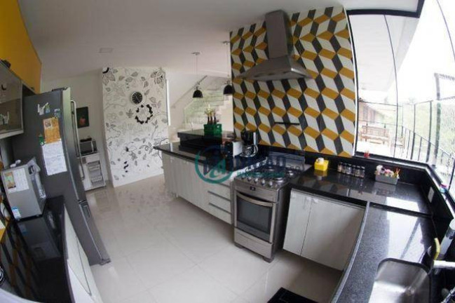 Imagem Casa com 3 Quartos à Venda, 350 m² em Pendotiba - Niterói