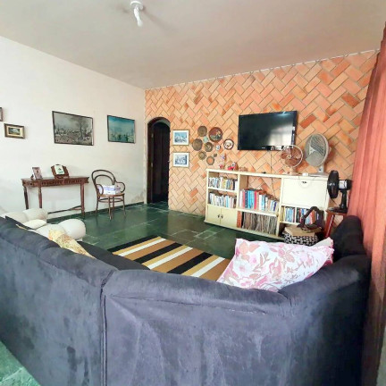 Imagem Casa com 3 Quartos à Venda, 350 m² em Estância Balneária Maria Helena Novaes - Peruíbe