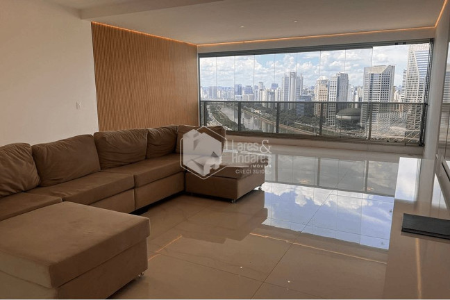 Apartamento com 3 Quartos à Venda, 252 m² em Real Parque - São Paulo