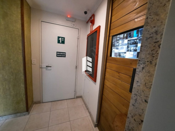 Imagem Apartamento com 3 Quartos à Venda, 172 m² em Nossa Senhora De Fátima - Santa Maria