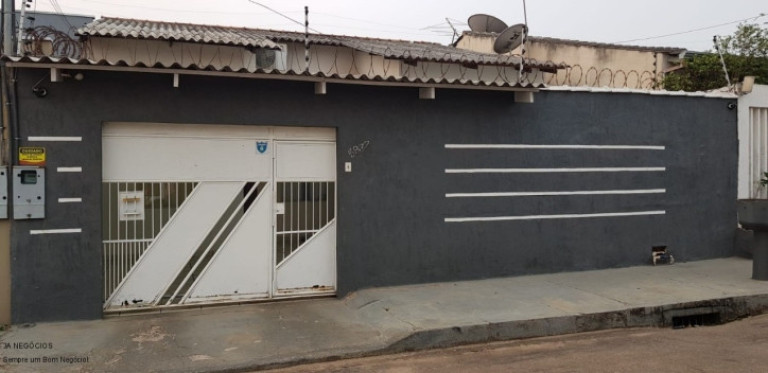 Imagem Casa com 4 Quartos à Venda,  em Aponiã - Porto Velho