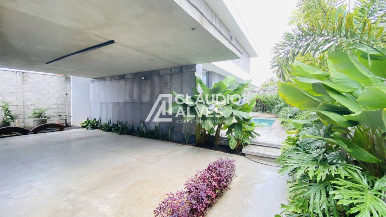 Imagem Casa com 3 Quartos à Venda, 300 m² em Sim - Feira De Santana
