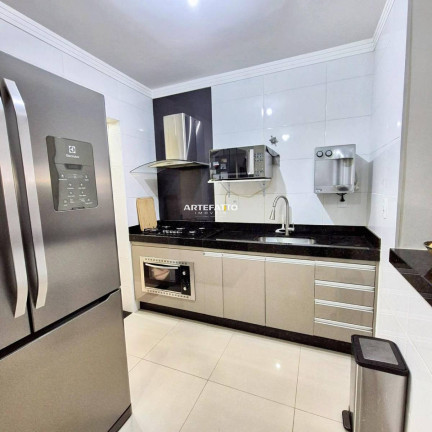 Apartamento com 2 Quartos à Venda, 68 m²