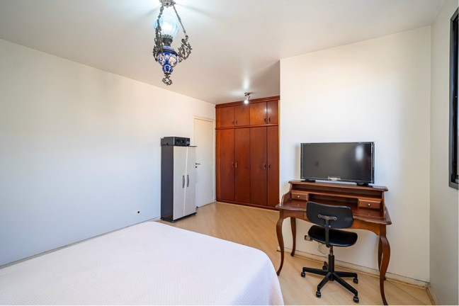 Imagem Imóvel com 3 Quartos à Venda, 142 m² em Juvevê - Curitiba Imagem Imóvel com 3 Quartos à Venda, 142 m² em Juvevê - Curitiba