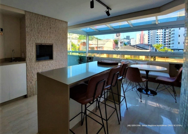 Imagem Apartamento com 3 Quartos à Venda, 248 m² em Agronômica - Florianópolis Imagem Apartamento com 3 Quartos à Venda, 248 m² em Agronômica - Florianópolis