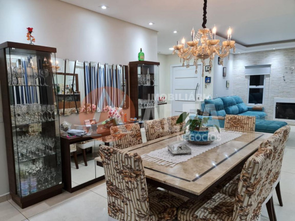 Imagem Casa com 3 Quartos à Venda, 320 m² em Granja Caiapiá - Cotia Imagem Casa com 3 Quartos à Venda, 320 m² em Granja Caiapiá - Cotia