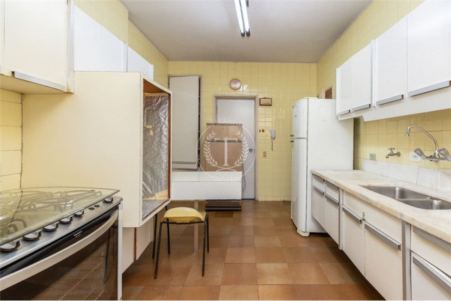 Imagem Apartamento com 3 Quartos à Venda, 213 m² em Cerqueira César - São Paulo