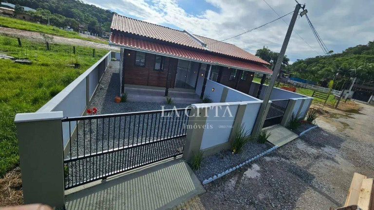 Imagem Casa com 2 Quartos à Venda, 60 m² em Paciência - Itajaí