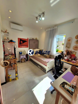 Imagem Casa com 3 Quartos à Venda, 160 m² em Village Do Sol - Guarapari Imagem Casa com 3 Quartos à Venda, 160 m² em Village Do Sol - Guarapari