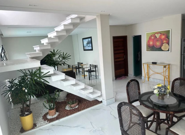 Casa com 5 Quartos à Venda, 180 m² em Jauá - Camaçari