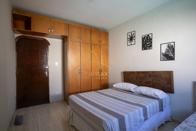 Imagem Casa com 3 Quartos à Venda, 480 m² em Três Montanhas - Osasco