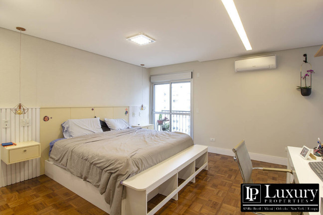 Imagem Apartamento com 3 Quartos à Venda, 158 m² em Moema - São Paulo Imagem Apartamento com 3 Quartos à Venda, 158 m² em Moema - São Paulo