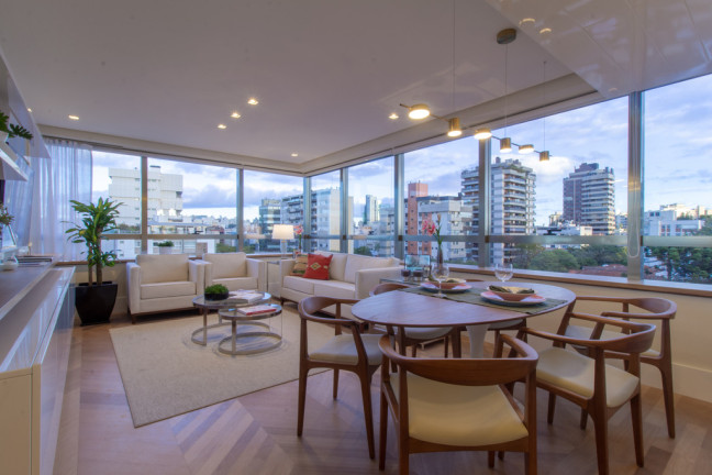 Imagem Apartamento com 2 Quartos à Venda, 86 m² em Moinhos De Vento - Porto Alegre