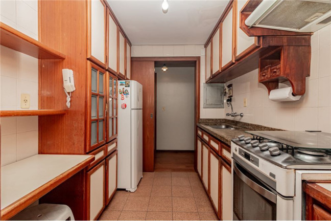 Imagem Imóvel com 3 Quartos à Venda, em Petrópolis - Porto Alegre Imagem Imóvel com 3 Quartos à Venda, em Petrópolis - Porto Alegre