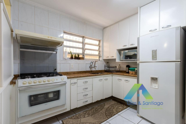 Imagem Sobrado com 4 Quartos à Venda, 250 m² em Vila Moinho Velho - São Paulo Imagem Sobrado com 4 Quartos à Venda, 250 m² em Vila Moinho Velho - São Paulo
