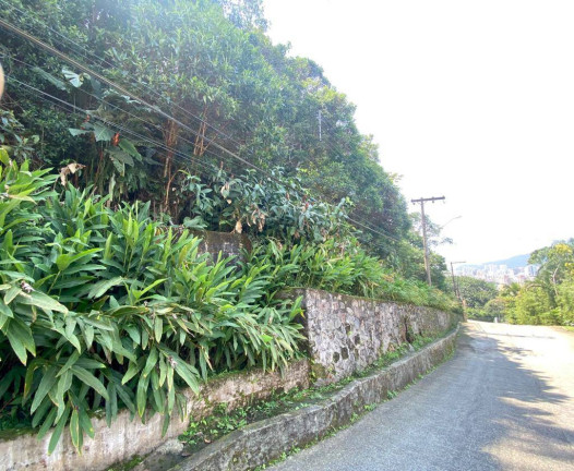 Terreno em Condomínio à Venda, 256 m² em Enseada - Guarujá