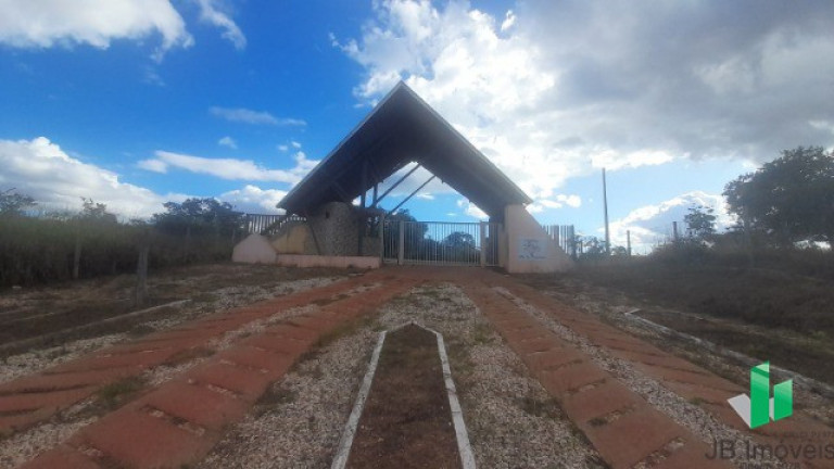 Imagem Imóvel com 3 Quartos à Venda, 40 m² em Zona Rural - Montes Claros