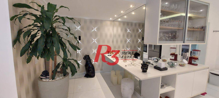 Apartamento com 3 Quartos à Venda, 203 m² em Gonzaga - Santos