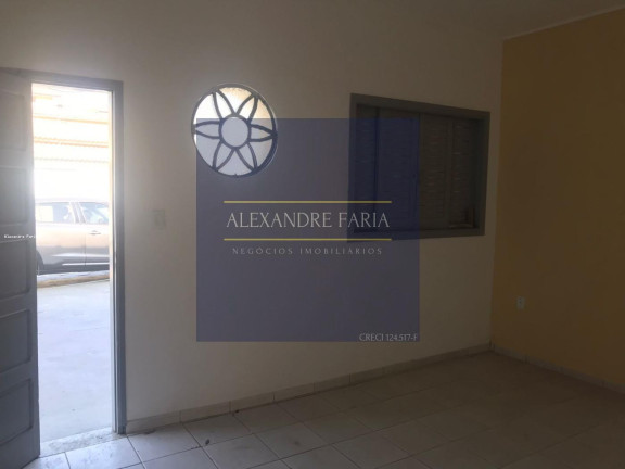 Imóvel Comercial para Alugar, 200 m² em Centro - São Sebastião